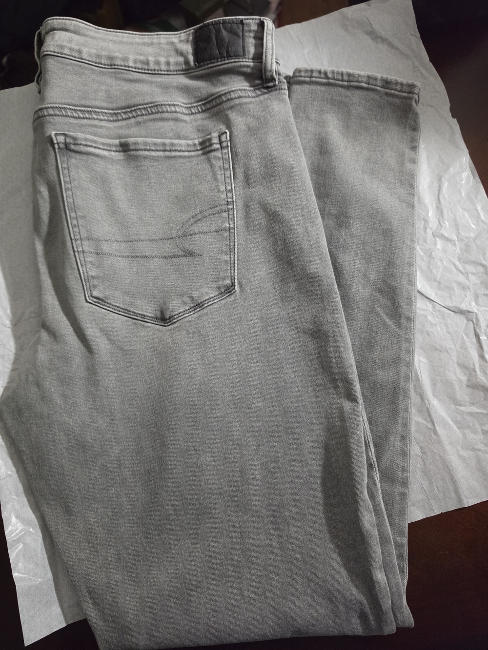 American Eagle Women' Next Level Stretch Light Gray Jeans